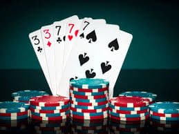 1777.vin Live Casino တွင် Baccarat Dealer နှင့် တိုက်ရိုက်ကစားနေသောမြင်ကွင်း